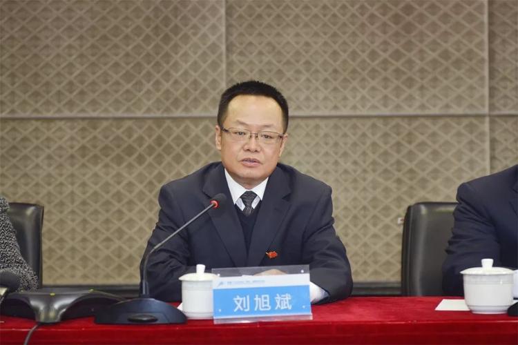 美女免费18的相关介绍