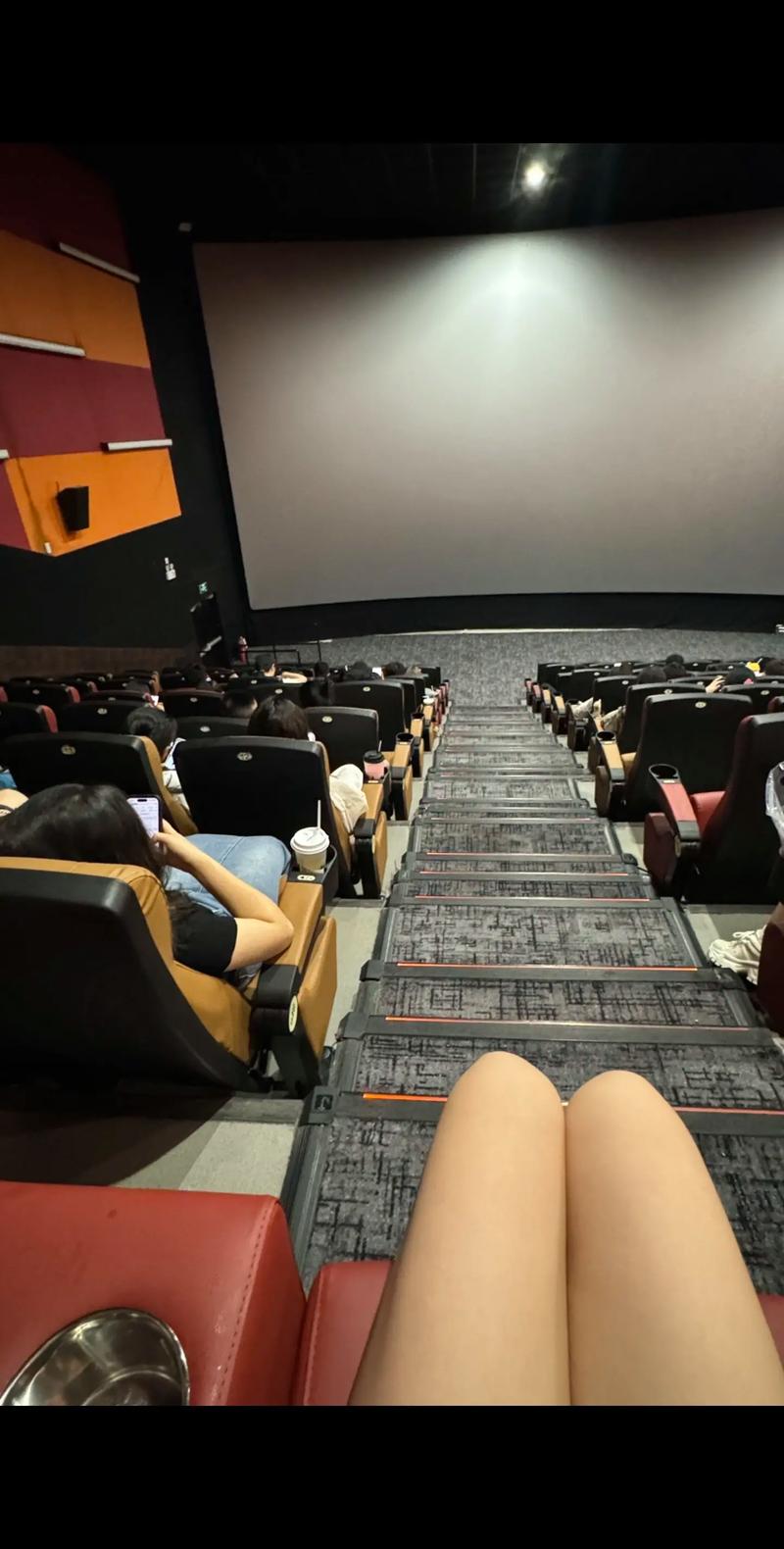 女人性色免费看的相关介绍