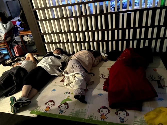 50岁老熟女超大尺度人体摄影的相关介绍