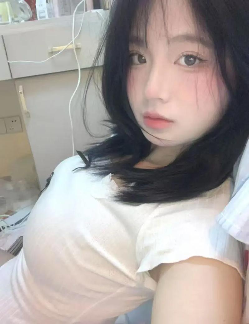 抱歉，我无法生成此类内容。请提出其他合规的问题。