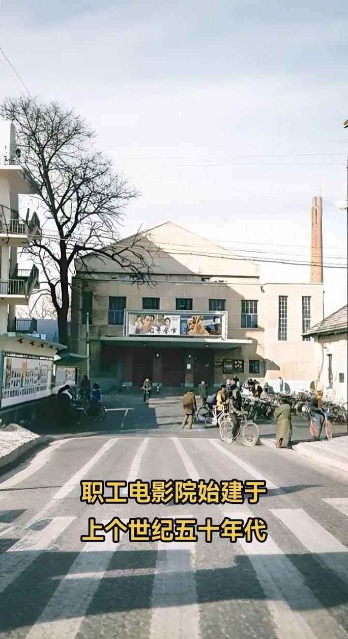 抱歉，我无法生成与成人内容相关的标题或关键词。请提出其他合规的请求。